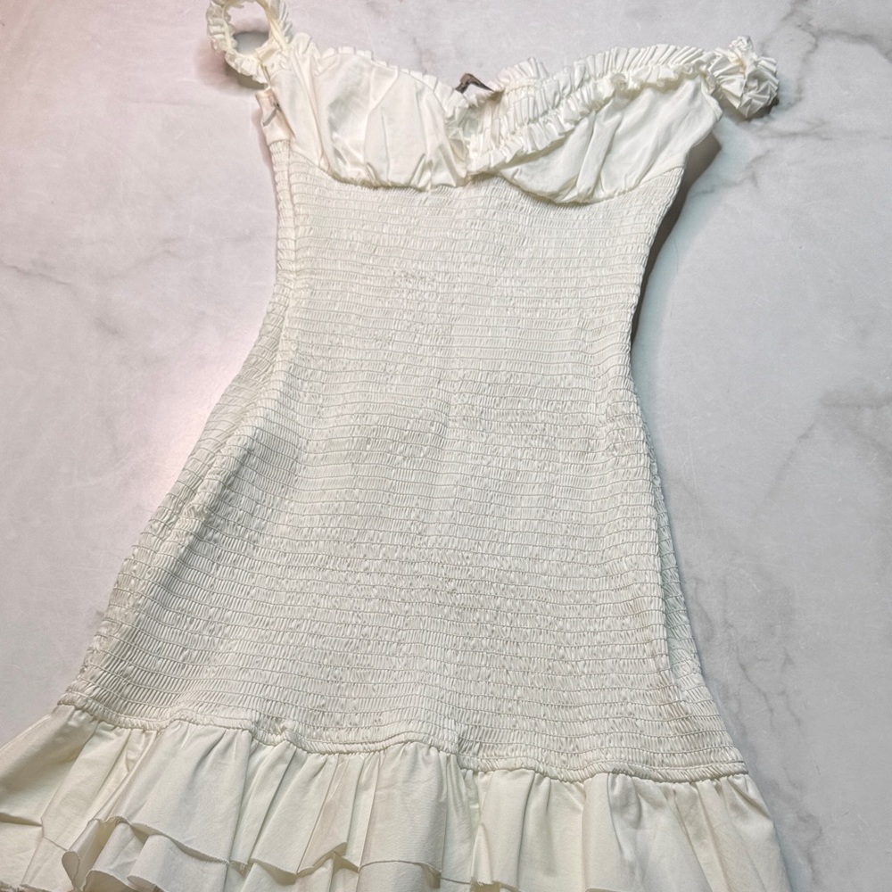 House of CB 'Evelyn' White Shirred Ruffle Mini Dress - Picture 7 of 10